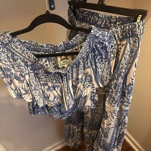 Jaase Blue and White Floral Maxi Skirt Set